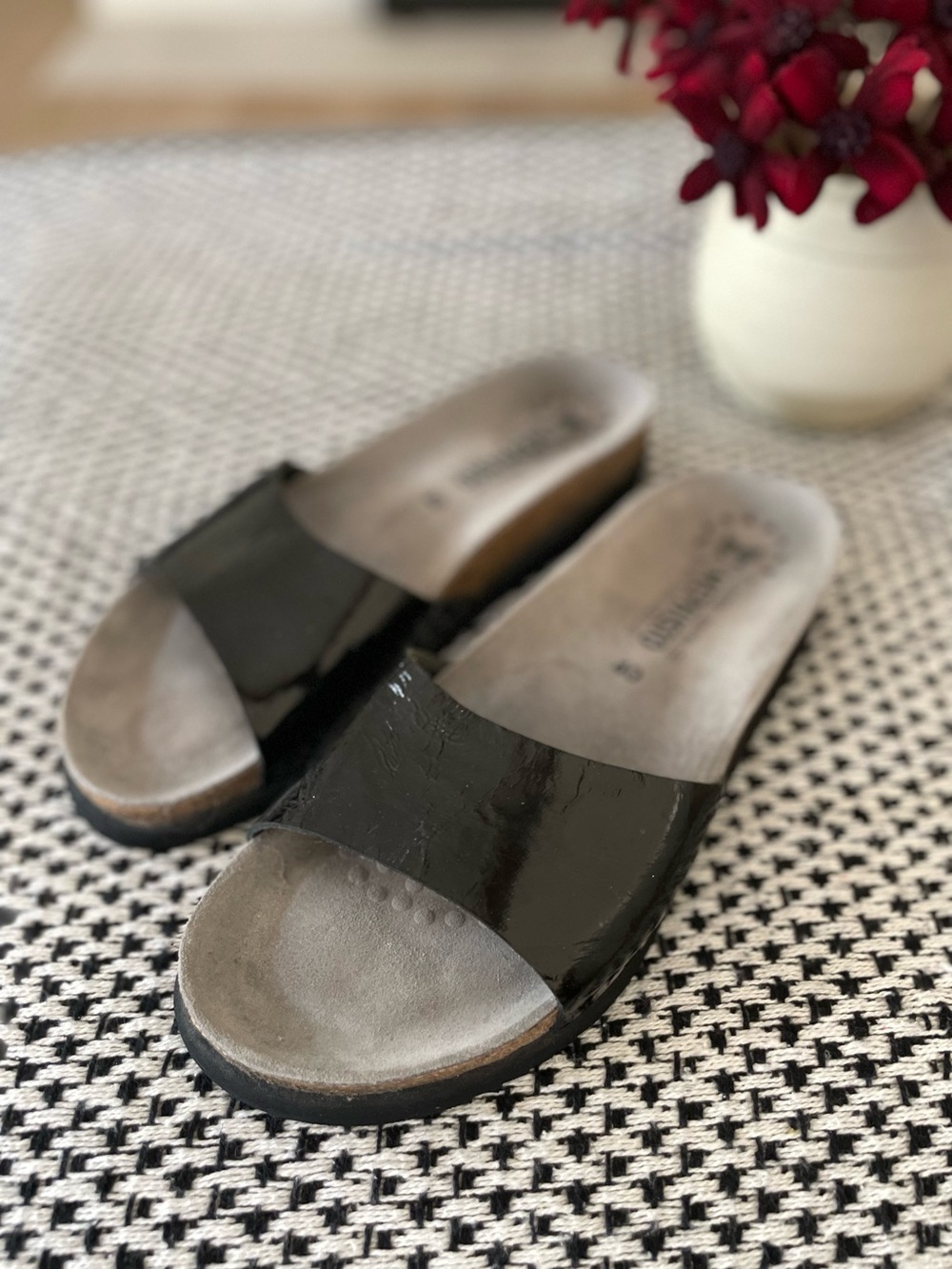 Mephisto Hanka Na Slide Sandals 40 size 9 Black Patent Leather